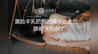 关灯，放大声音，沉醉其中